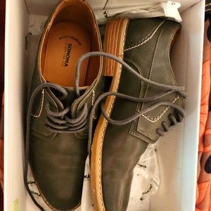 NWT in box boys dress shoes